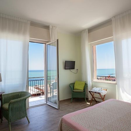 Hotel Bianchi Nicola Porto Recanati Esterno foto