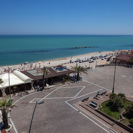 Hotel Bianchi Nicola Porto Recanati Esterno foto