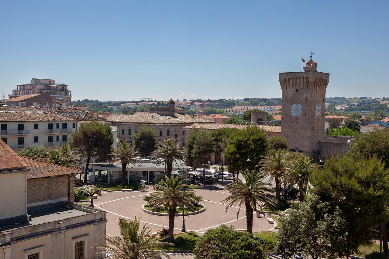 Hotel Bianchi Nicola Porto Recanati Esterno foto