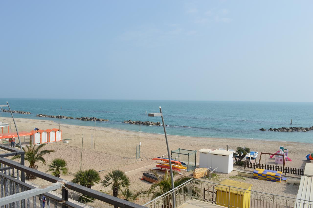 Hotel Bianchi Nicola Porto Recanati Esterno foto