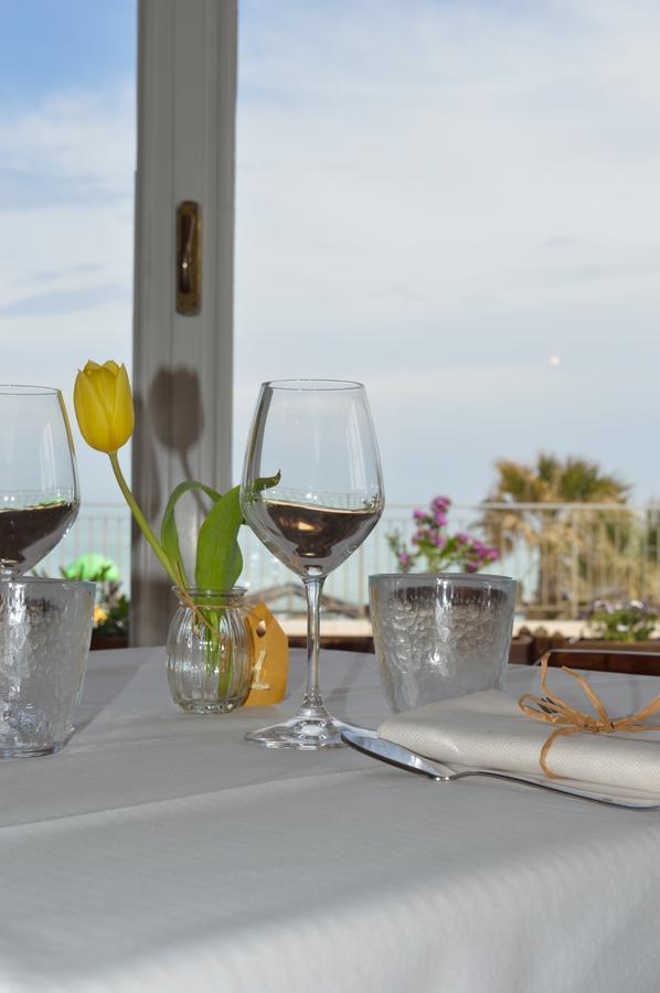 Hotel Bianchi Nicola Porto Recanati Esterno foto